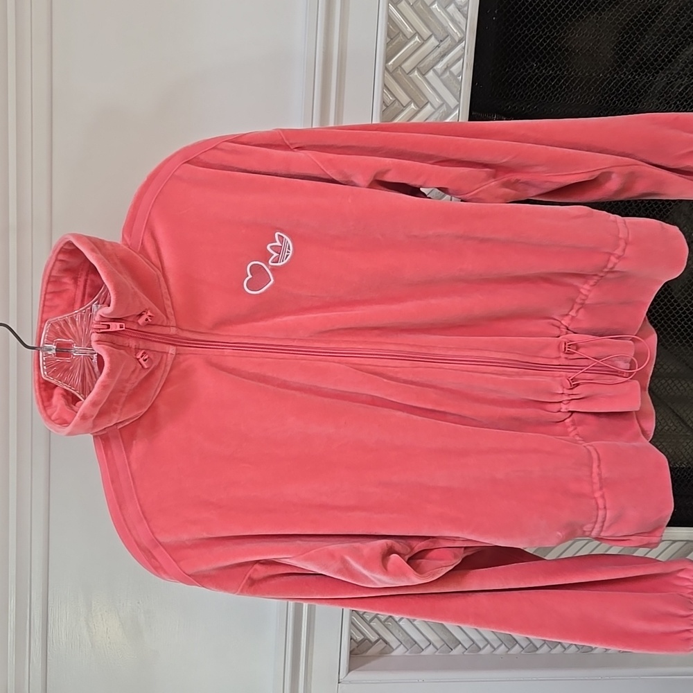 Adidas training jacket xs in pink velour